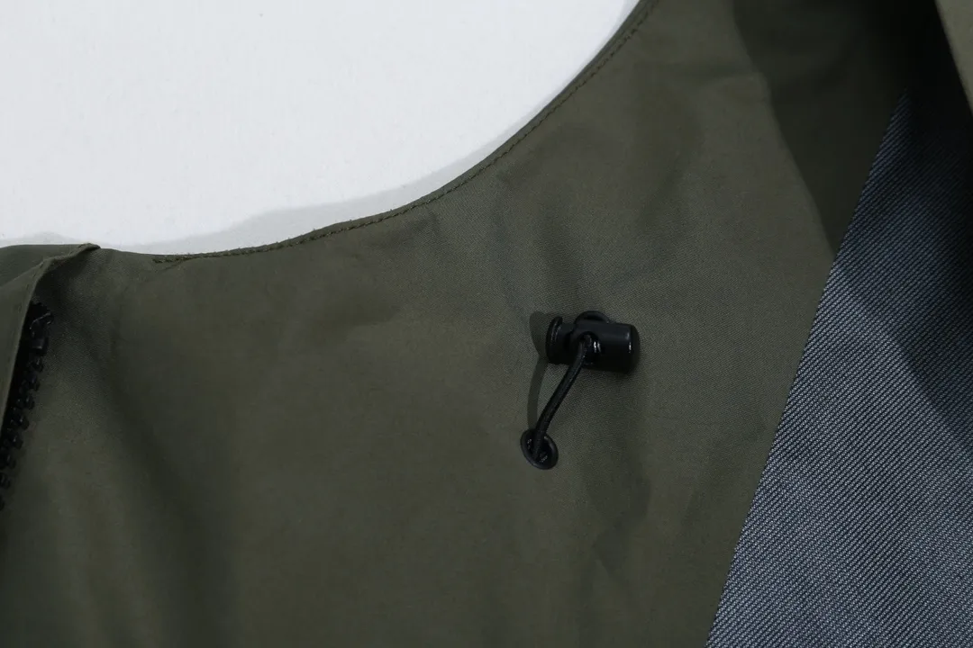 ARC'TERYX GORE-TEX Jacket BETA LT （Yb 3D ， Tri-Durance ） Factory #26844 ， YKK ， ， ， Beta LT ， 。 bluesign@ N 3LGORE-TEX ， Wear-Resistant， 、 Breathable， 。 Storm Hood Water Tight ， ， ， 。 ，VISLON ， Velcro ， Zip-in， ARC TERYX BETA： 。 LT ： ， Wear-Resistant。 GORE-TEX： 、 、Breathable SIZE ：S M L XL XXL